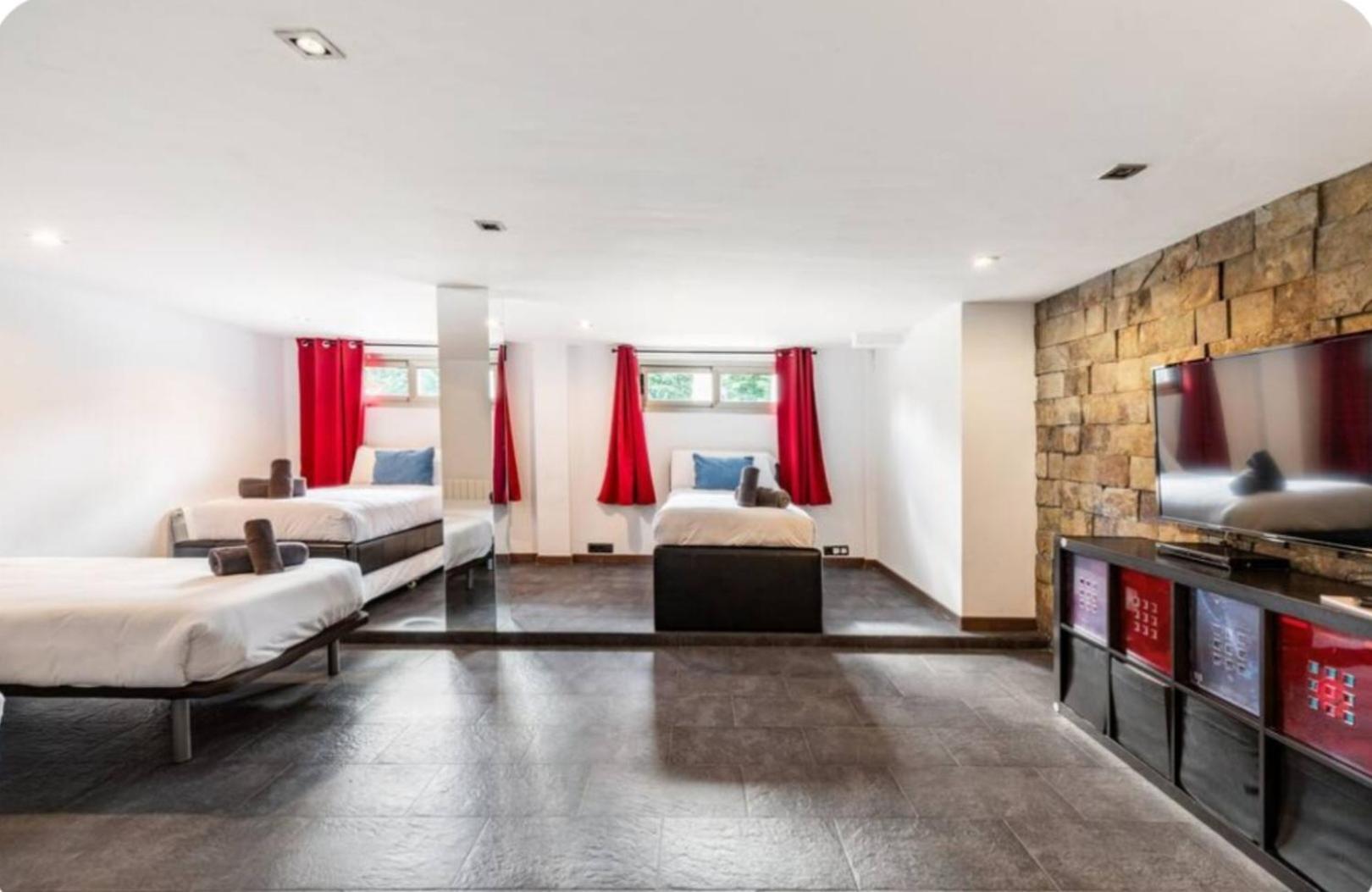 Villa La Roca Madrid Гуадарама Екстериор снимка
